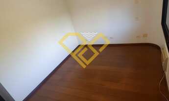 Imagem 7: Apartamento com sacada! 3 dormitórios, 1 suíte com hidro e closet. Gonzaga, Santos/SP