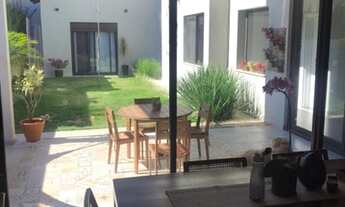 Imagem 2: Casa a Venda no Genesis 2 - Oportunidade com preço baixo! - 3 suítes - Alphaville - SP