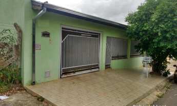 Imagem 2: Casa ampla com 3 dormitórios no Jardim Ferraz