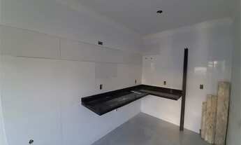 Imagem 5: Sobrado novo no bairro de Santa Terezinha