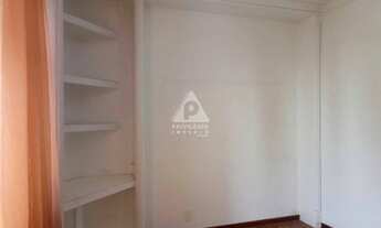 Imagem 4: Amplo Apartamento de 3 Quartos em Botafogo!