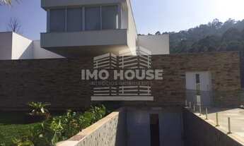 Imagem 2: Casa de condomínio para venda tem 1466 metros quadrados com 3 quartos