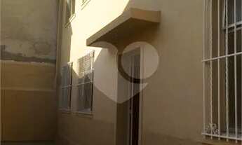 Imagem 2: Excelente apartamento térreo, vazio [VP