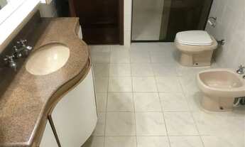 Imagem 4: Casa em Alphaville resid. 11, com 289m 3 qtos sendo 2 suítes 8.500 cond 1.530 iptu 413.00