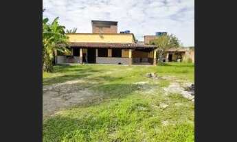 Imagem 5: Casa com amplo terreno