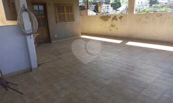 Imagem 2: Maravilhosa casa duplex de frente