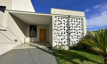 Imagem 2: Casa Nova de Condomínio com 3 dormitórios, sendo 1 suíte à venda, 108 m² por R$ 635.000