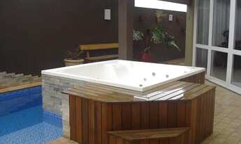 Imagem 2: VENDO SOBRADO 5 SUITES, PISCINA- COND. ECO VILAGE I- R$ 2.120.000,00