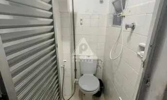 Imagem 6: Apartamento 2 quartos, sala, DCE completa, sol da manhã