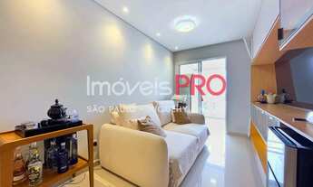 Imagem 4: Apartamento de 65m² totalmente reformado, com 2 suítes e uma vaga