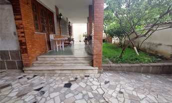 Imagem 4: Casa à venda ou para alugar com 8 quartos, sendo 4 suítes, em Tijuca, Rio de Janeiro - RJ