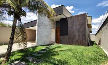 Imagem 2: Casa com piscina no Residencial Marilia em Senador Canedo
