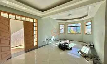 Imagem: Casa com 4 quartos para alugar, 347 m²