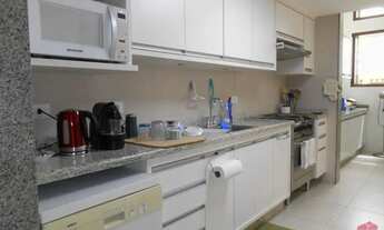 Imagem 7: Sobrado em área comercial em frente ao forum