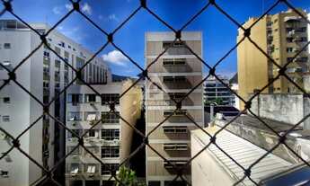 Imagem 5: Apartamento reformado no Posto 10!