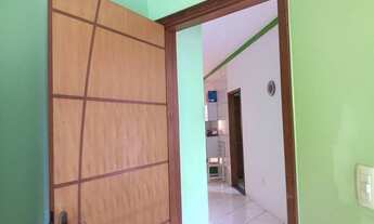 Imagem 6: Vendo casa grande próximo do centro,com 5 peças e 3 banheiros. Faça visita !!