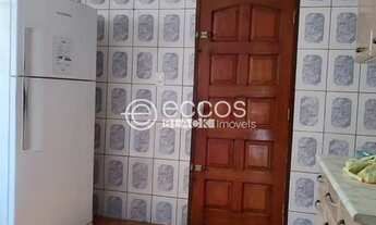 Imagem 2: Casa à venda, 4 quartos, 3 vagas, Jóquei Clube - ARAGUARI/MG