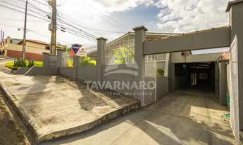 Imagem: Imóvel de esquina, contendo 2 residências