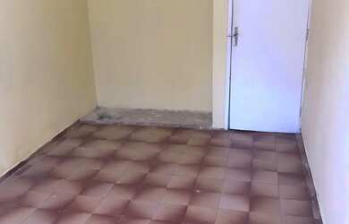 Imagem 2: Aluga-se Kitnet Quarto com aluguel por R$800 /mês