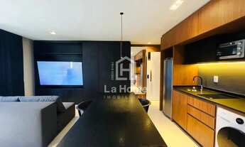 Imagem 3: Apartamento com 01 dormitório, 01 vaga de garagem e finamente mobiliado para locação em Bl