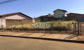 Imagem 2: Terreno disponível para Venda 600,00 m² no bairro Santa Mônica em Uberlândia-MG