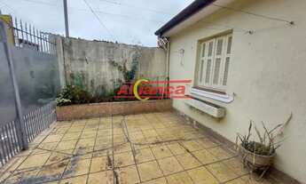 Imagem 3: Excelente casa muito bem localizada !!!!! São duas casas