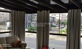 Imagem 5: CASA DE TRÊS DORMITÓRIOS , DUAS SUÍTES E TRÊS VAGAS DE GARAGEM NO CENTRO DE CANOAS