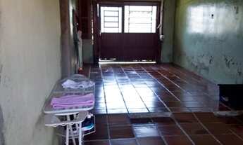 Imagem 7: Casa Ampla com terreno grande que pode por piscina ou construir nos fundos