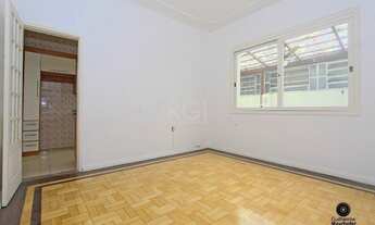 Imagem 2: Porto Alegre - Apartamento Padrão - Auxiliadora