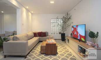 Imagem 2: Casa à Venda - Ouro Preto, 4 Quartos, 244 m²