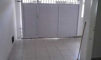 Imagem 2: Casa para aluguel e venda possui 70 metros quadrados em COHAB Anil I