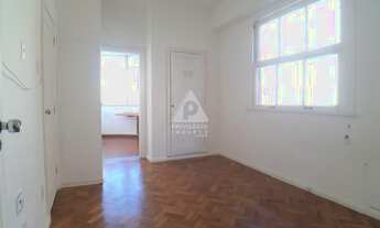 Imagem 7: Apto 3 quartos, 1 suíte, 1 varanda, 1 vaga, 155m² em Copacabana