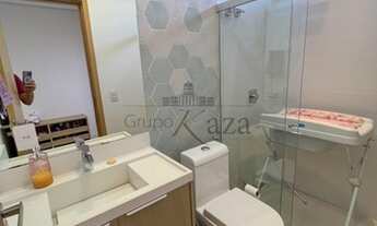 Imagem 6: Casa de condomínio para venda possui 469 metros quadrados com 5 quartos