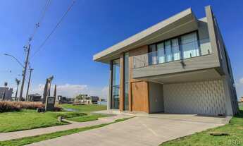 Imagem 3: Casa de condomínio para venda possui 406 metros quadrados com 3 quartos