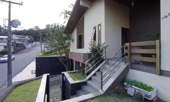 Imagem: AMPLA CASA A VENDA DE ALTO PADRÃO EM CRICIUMA