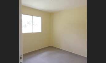 Imagem 4: Casa para venda tem 50 metros quadrados com 2 quartos, área de serviço com quintal, toda n