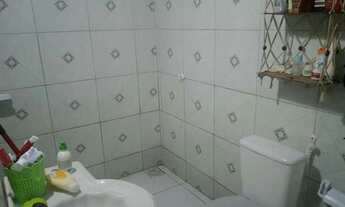 Imagem 3: Vendo ou troco em carro ou moto, Casa com <br>3 quartos