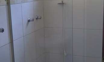 Imagem 7: Casa em Águas de São Pedro. Piscina e churrasqueira. Área verde nos fundos. R$ 495 mil