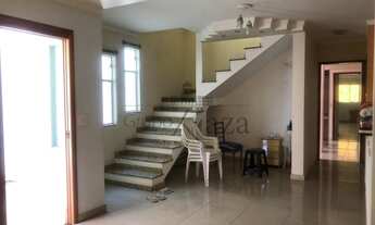 Imagem 5: Sobrado para venda com 230 metros quadrados com 5 quartos