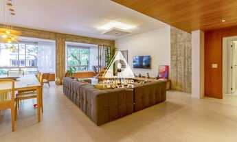 Imagem 2: Amplo apartamento 3 quartos , 2 vagas, reformado