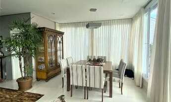 Imagem 4: Casa diferenciada alto padrão com 3 Dormitórios no Alphaville