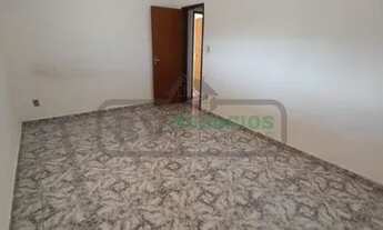 Imagem 7: )(- ÓTIMA CASA COM 3 QUARTOS E AMPLO QUINTAL EM JÓQUEI CLUBE