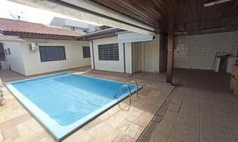 Imagem 2: Casa para Venda em Americana, Jardim Ipiranga, 3 dormitórios, 1 suíte, 2 banheiros, 2 vaga