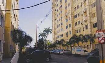 Imagem 4: Condomínio Rockfeller na Estrada do Colégio, juntinho metrô. [VP