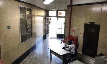 Imagem 4: ÓTIMA SALA COMERCIAL PARA LOCAÇÃO NO CENTRO AO LADO DO FÓRUM JOÃO MENDES - SÃO PAULO - SP