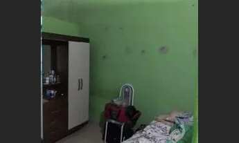 Imagem 4: Casa boa e grande na rua em perfeito estado