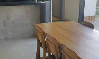 Imagem 6: Casa de condomínio para venda tem 185 metros quadrados com 3 quartos em Novo Mundo - Uberl