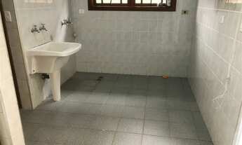 Imagem 2: Casa em Alphaville resid. 11, com 289m 3 qtos sendo 2 suítes 8.500 cond 1.530 iptu 413.00