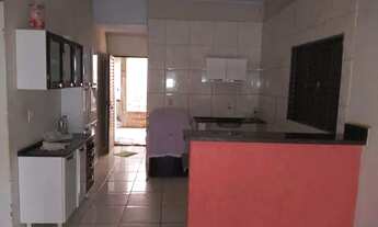 Imagem: Lote com duas casas, em Goiânia. 120 mil