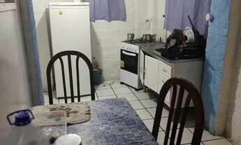 Imagem 2: ALUGO QUARTO PRA MOÇA/MULHER